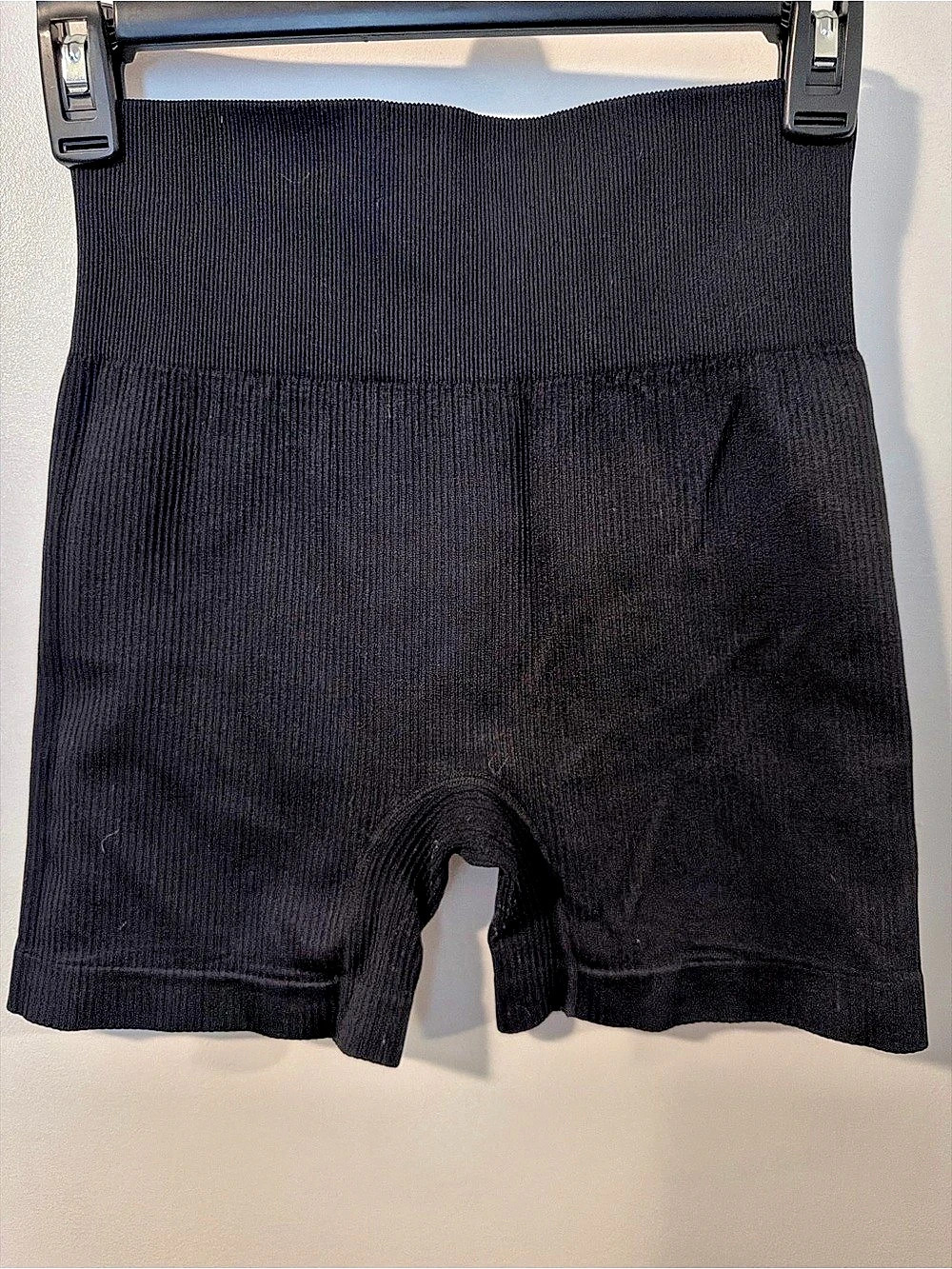 SPANX Ribbed Shapewear Shorts in Black Size Small